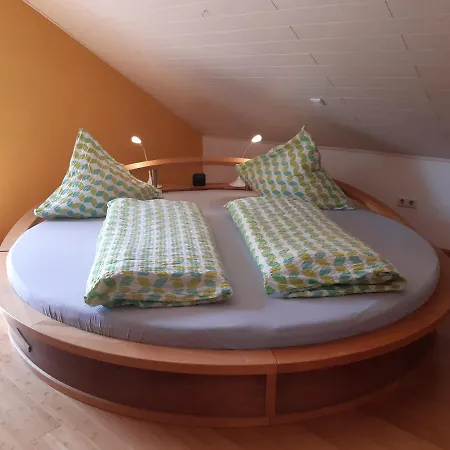 Lochenblick Apartment *